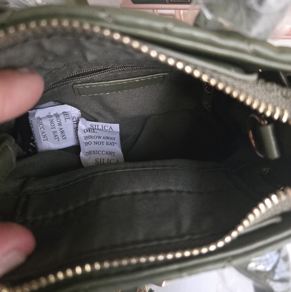 Badgley Mischka Mini Diamond Quilted Tote With Front Lock NWT - Picture 5 of 5